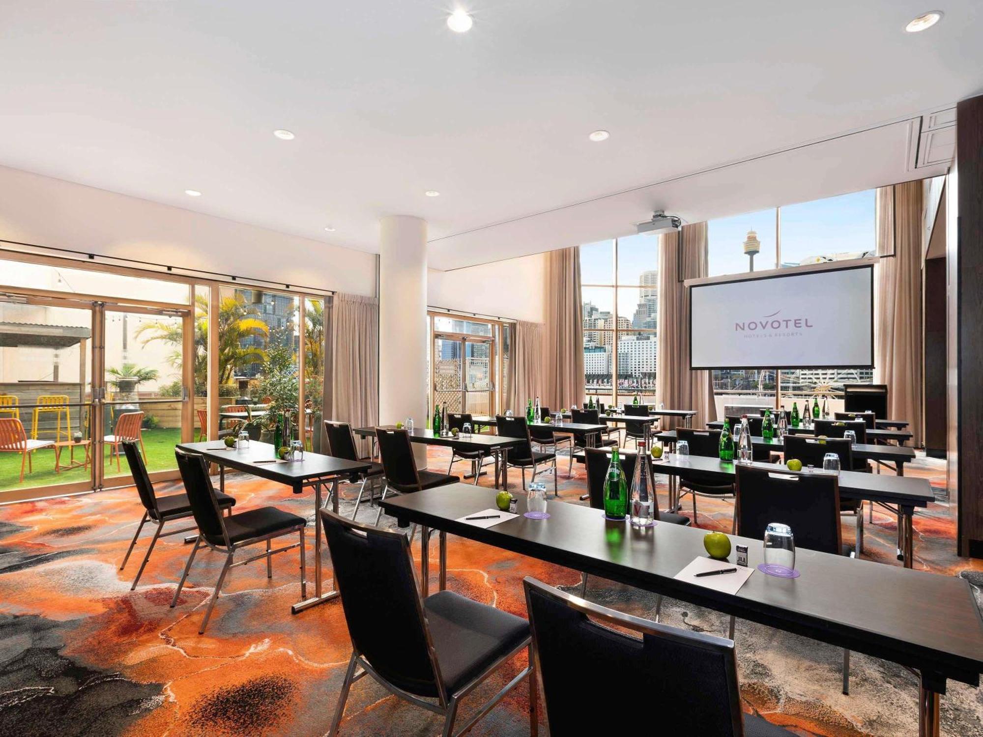Novotel Darling Harbour Hotel Sydney
